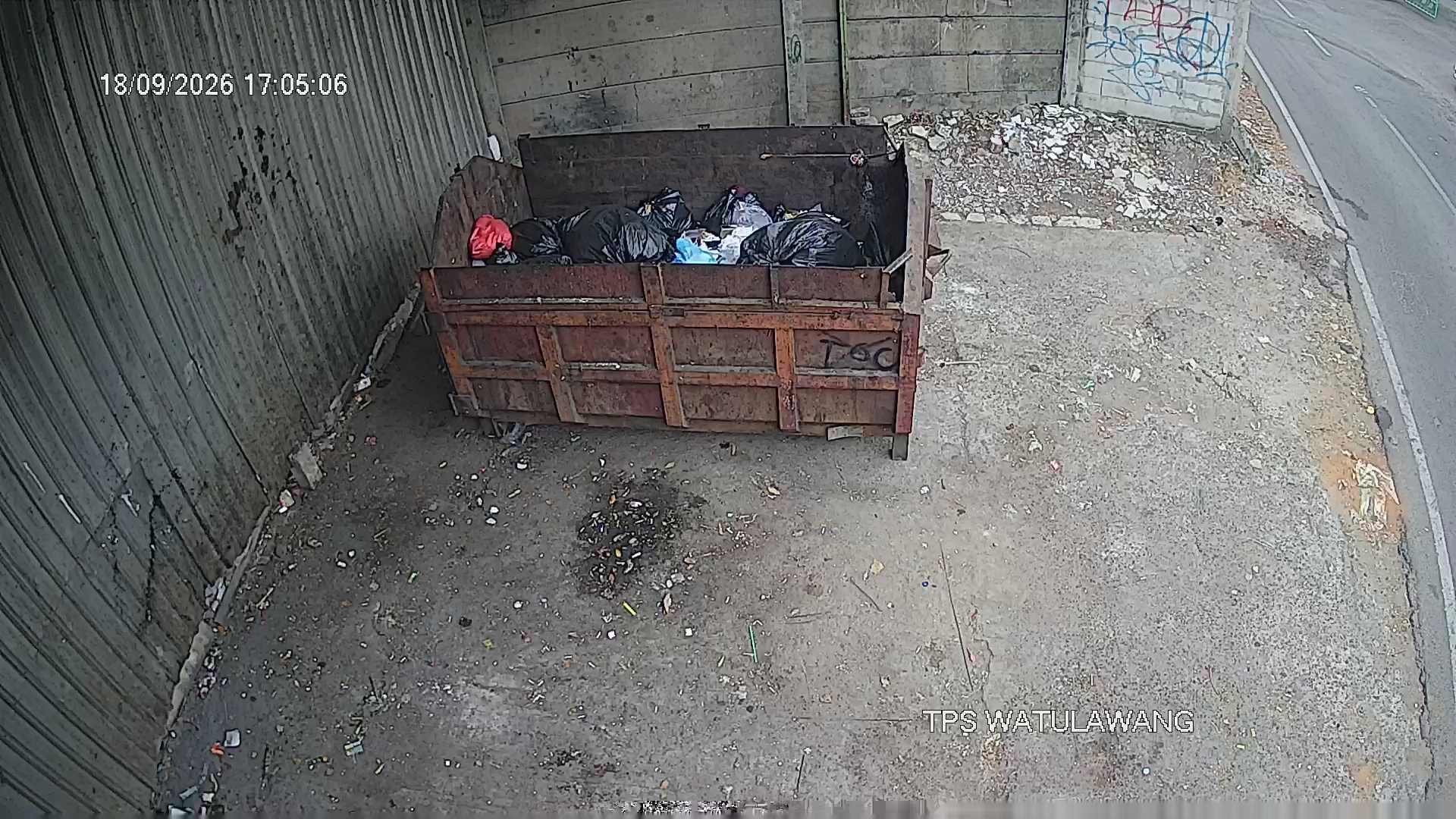 Tangkapan CCTV mentah TPS Watulawang
