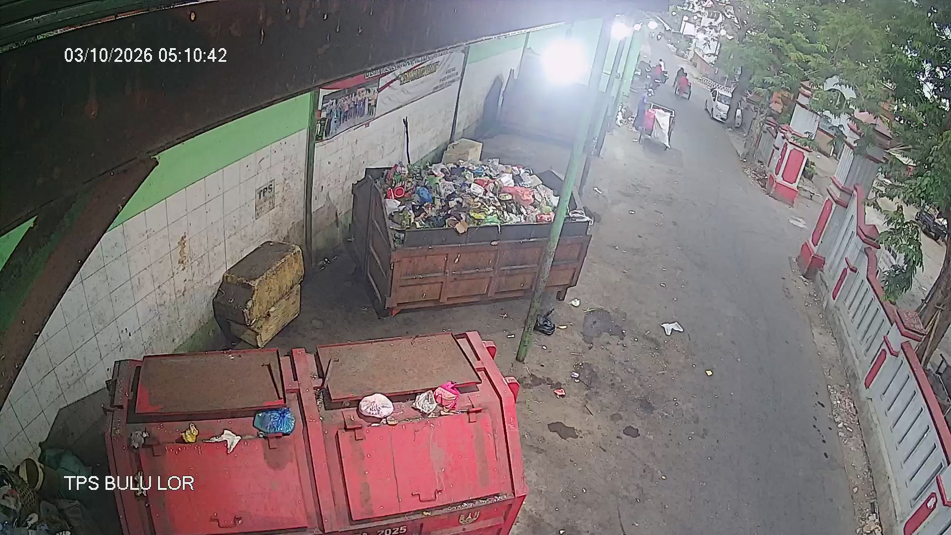 Tangkapan CCTV mentah TPS BULU LOR