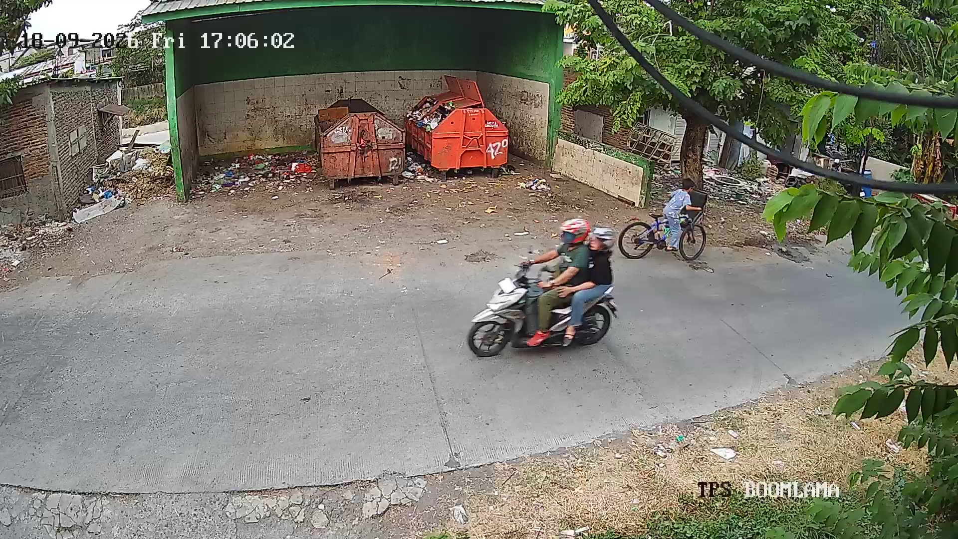 Tangkapan CCTV mentah TPS BOOMLAMA